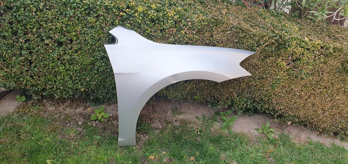 Pravý predný blatník golf 7 lift