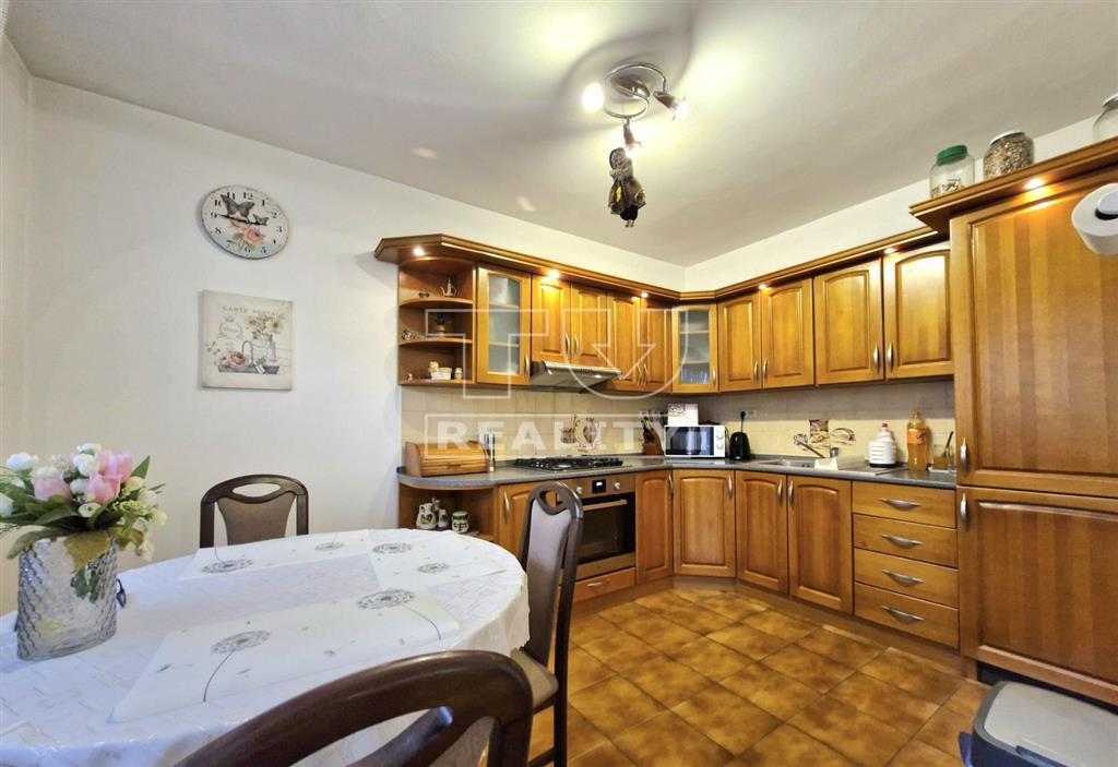 Super cenaNa predaj dvojpodlažný rodinný dom 158 m2 v...