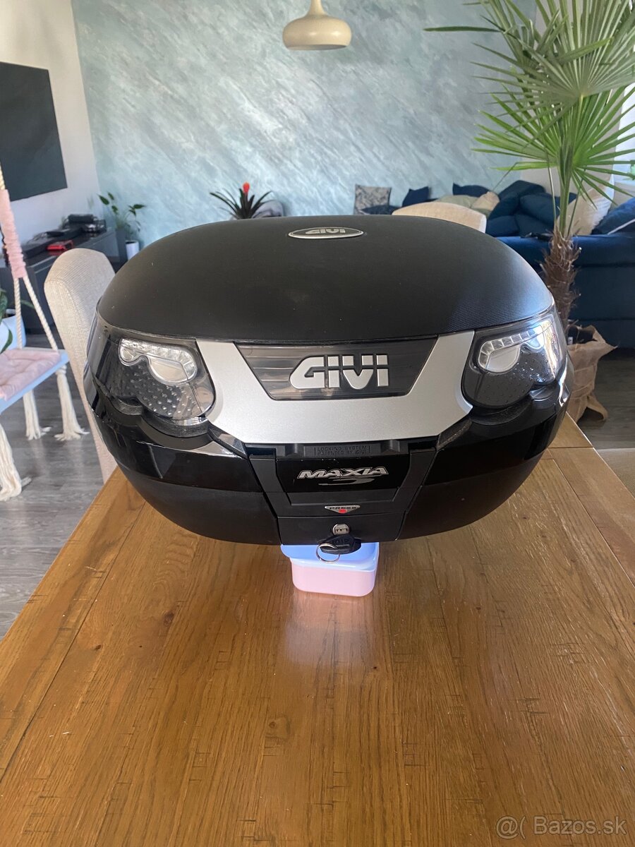 Givi maxia3 kufor