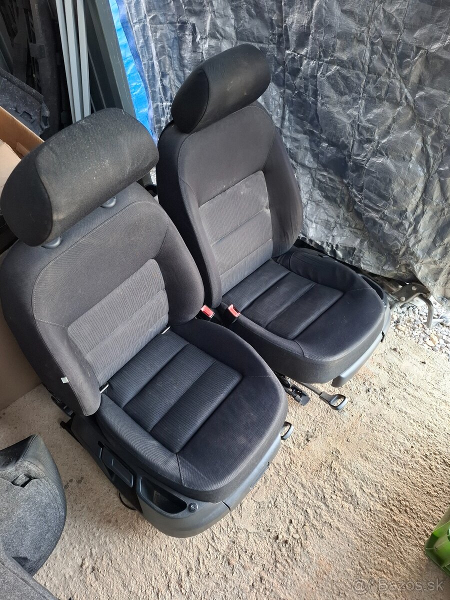 Škoda Octavia 2. Sedačky