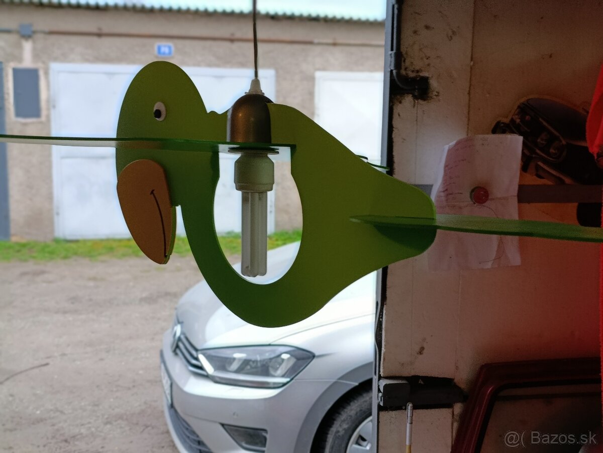 LUSTRE DO DECKEJ IZBY