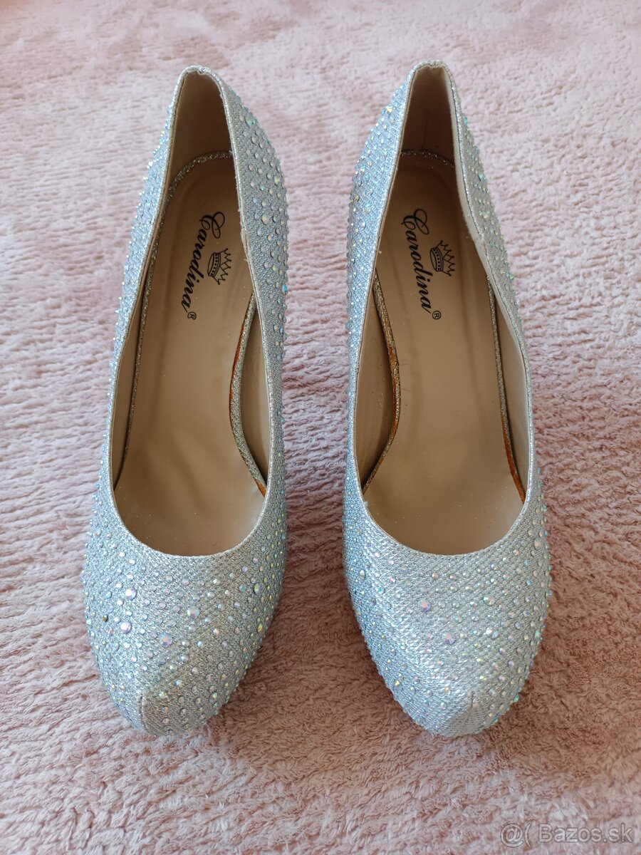 Dámske topánky na opätku