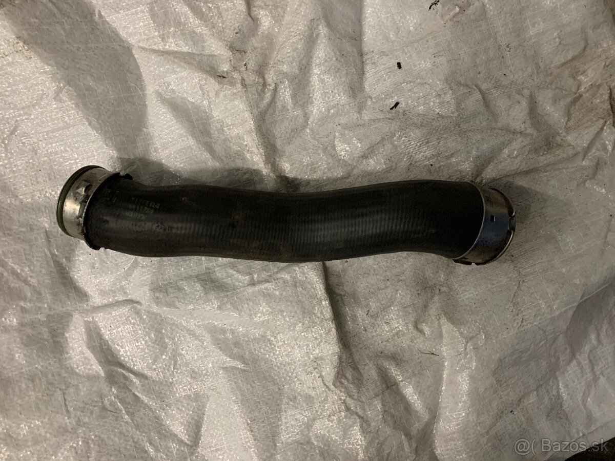 BMW hadica intercoolera