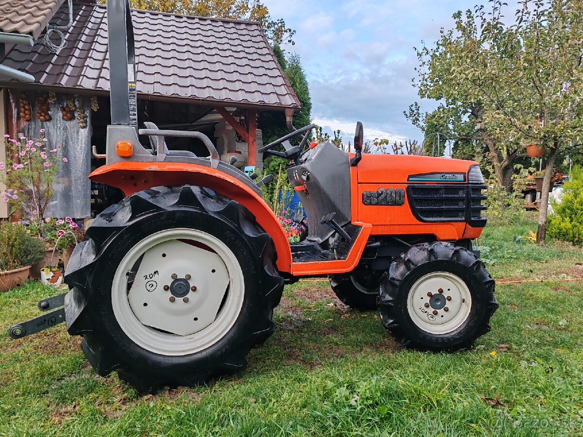Malotraktor Kubota GB200