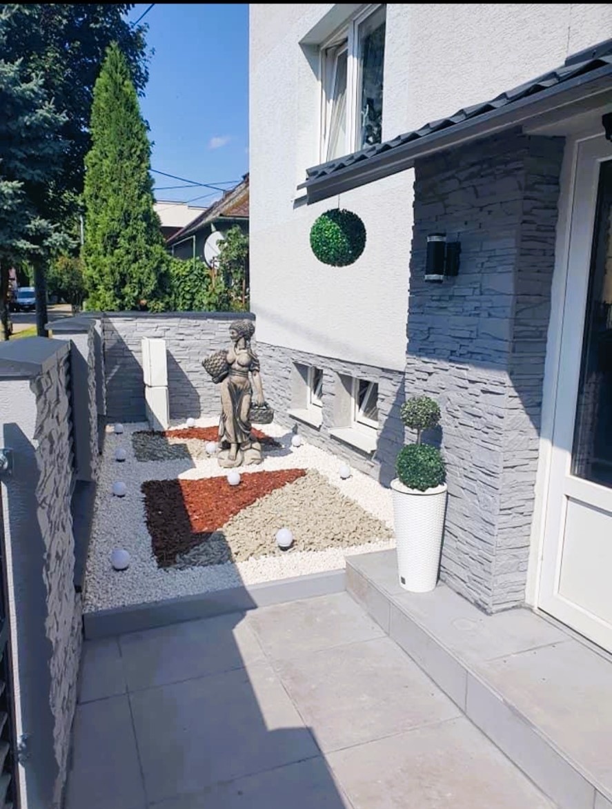 Predaj poschodový RD 180 m2, 453 m2 pozemok Trebišov