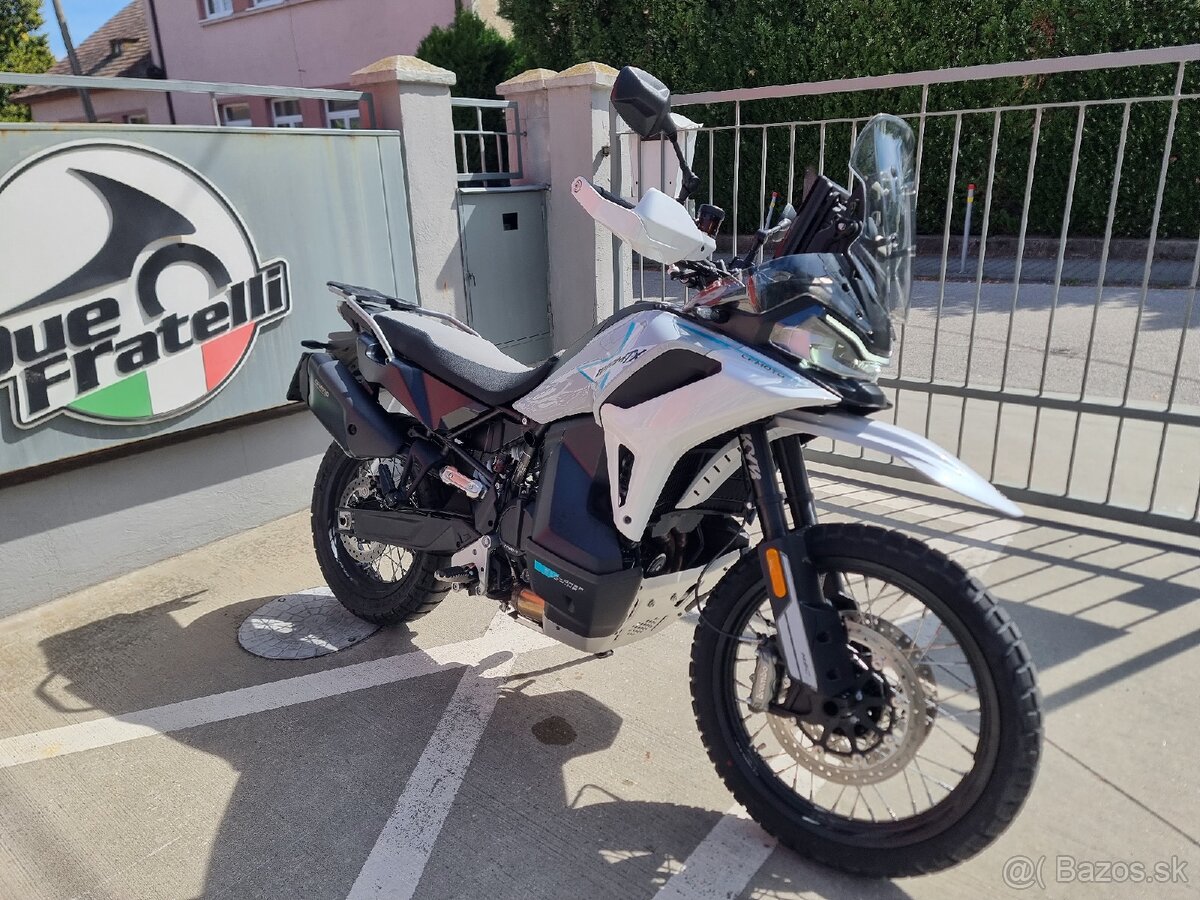 CFMOTO 1000MT-X