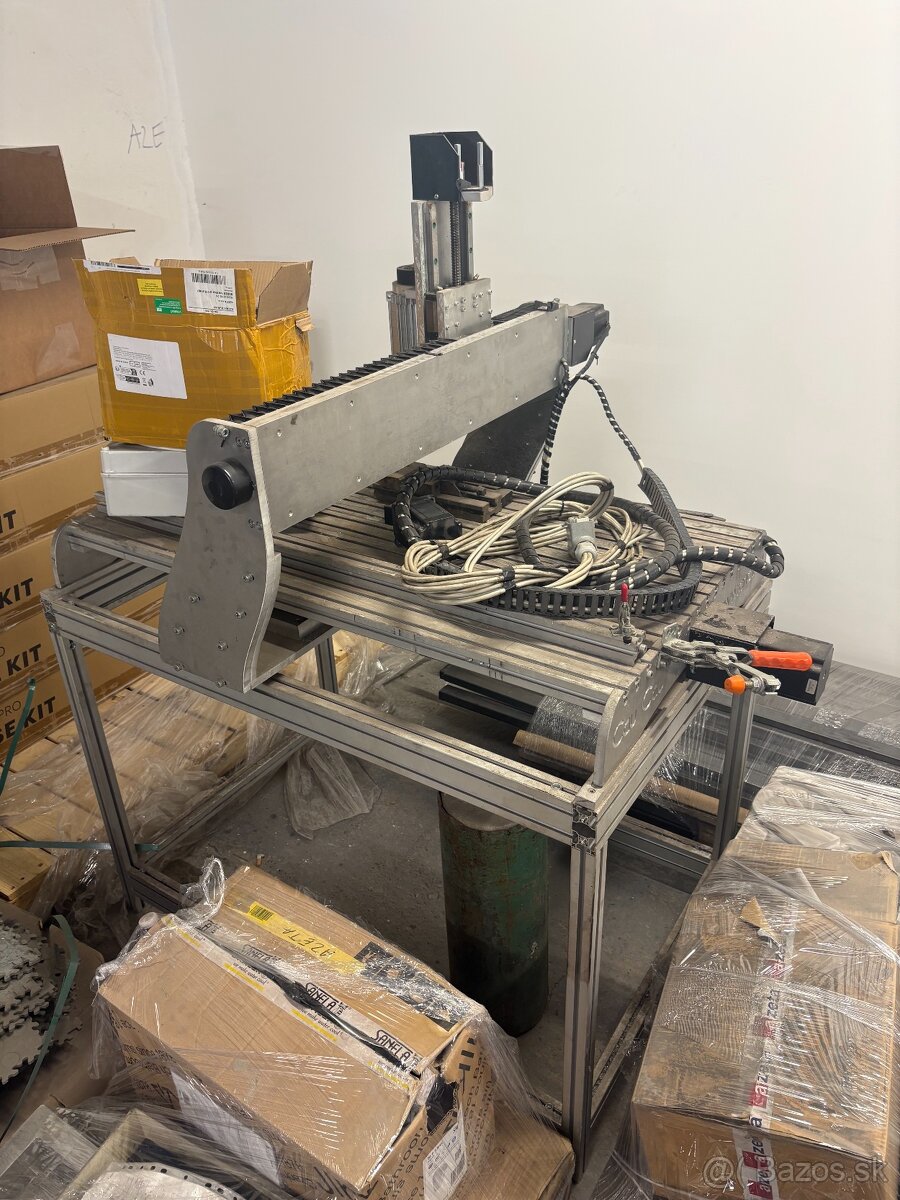 CNC Router F1000 + Ddcs v4.1 4 axis