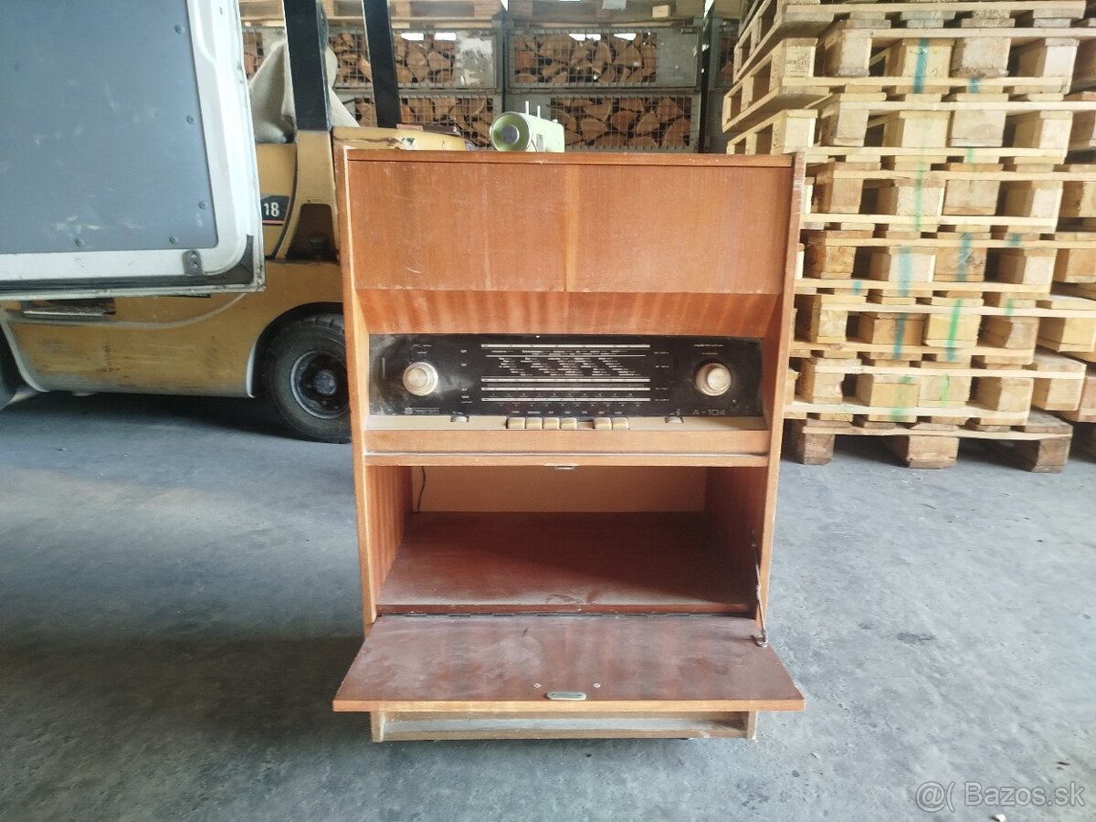 Starožitné rádio