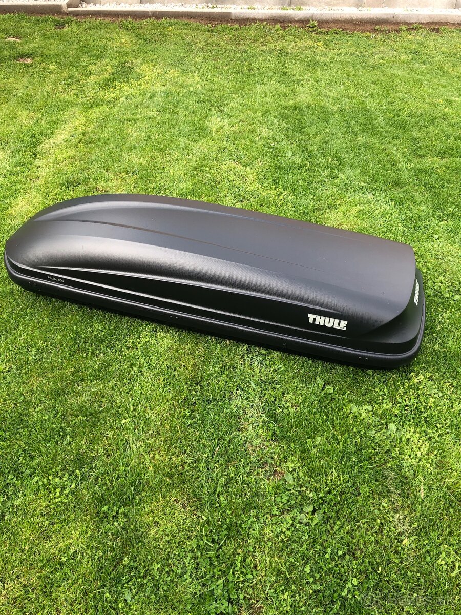 Strešný Box thule pacific 600