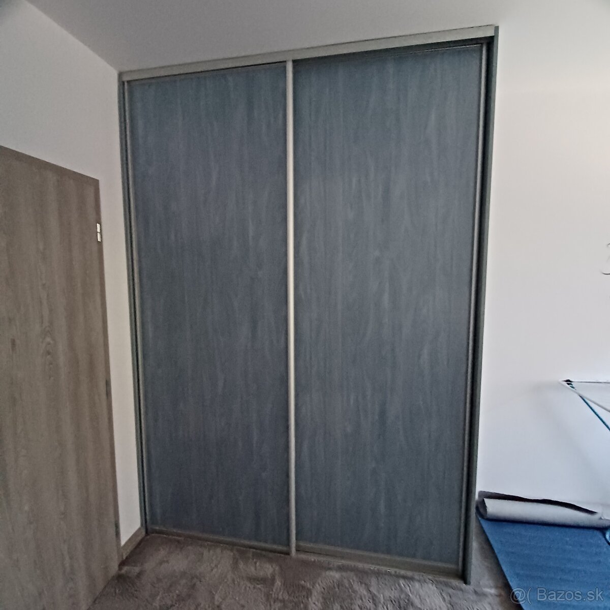 Vstavaná skriňa Divendoor