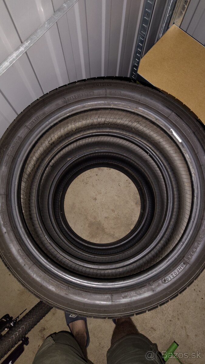 Letné gumy 215/45 R18