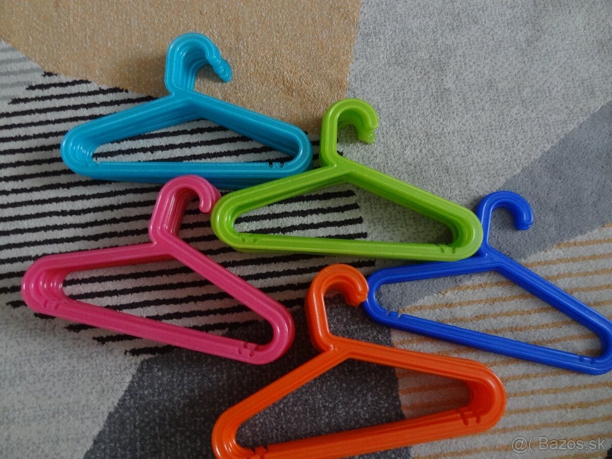 vesiaky IKEA detske