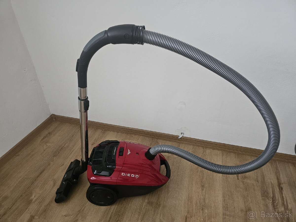 Vysávač Eta Diego