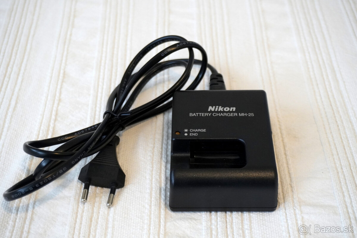 Nabíjačka Nikon MH-25