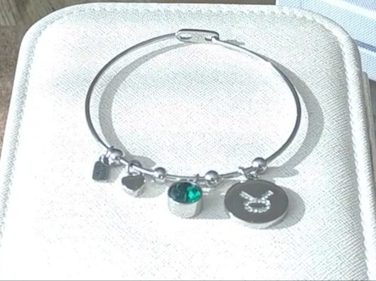 Dámsky náramok Býk