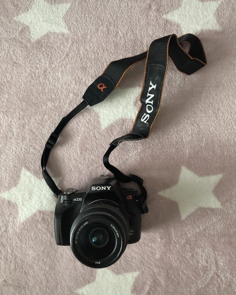 Digitálny zrkadlový fotoaparát Sony Alpha A230