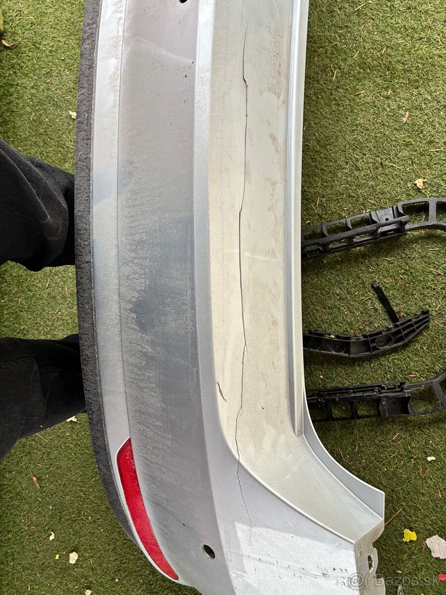 Zadný náraznik škoda rapid spaceback 2016