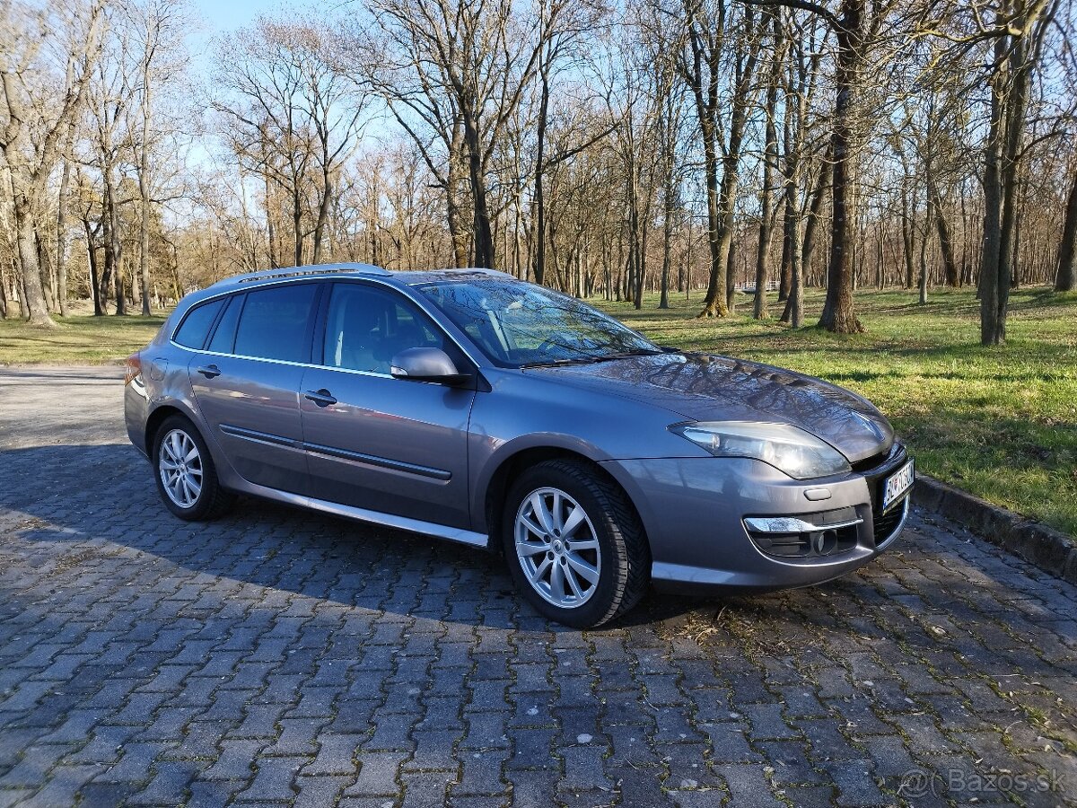 Renault Laguna AC Kombi, šedá metalíza