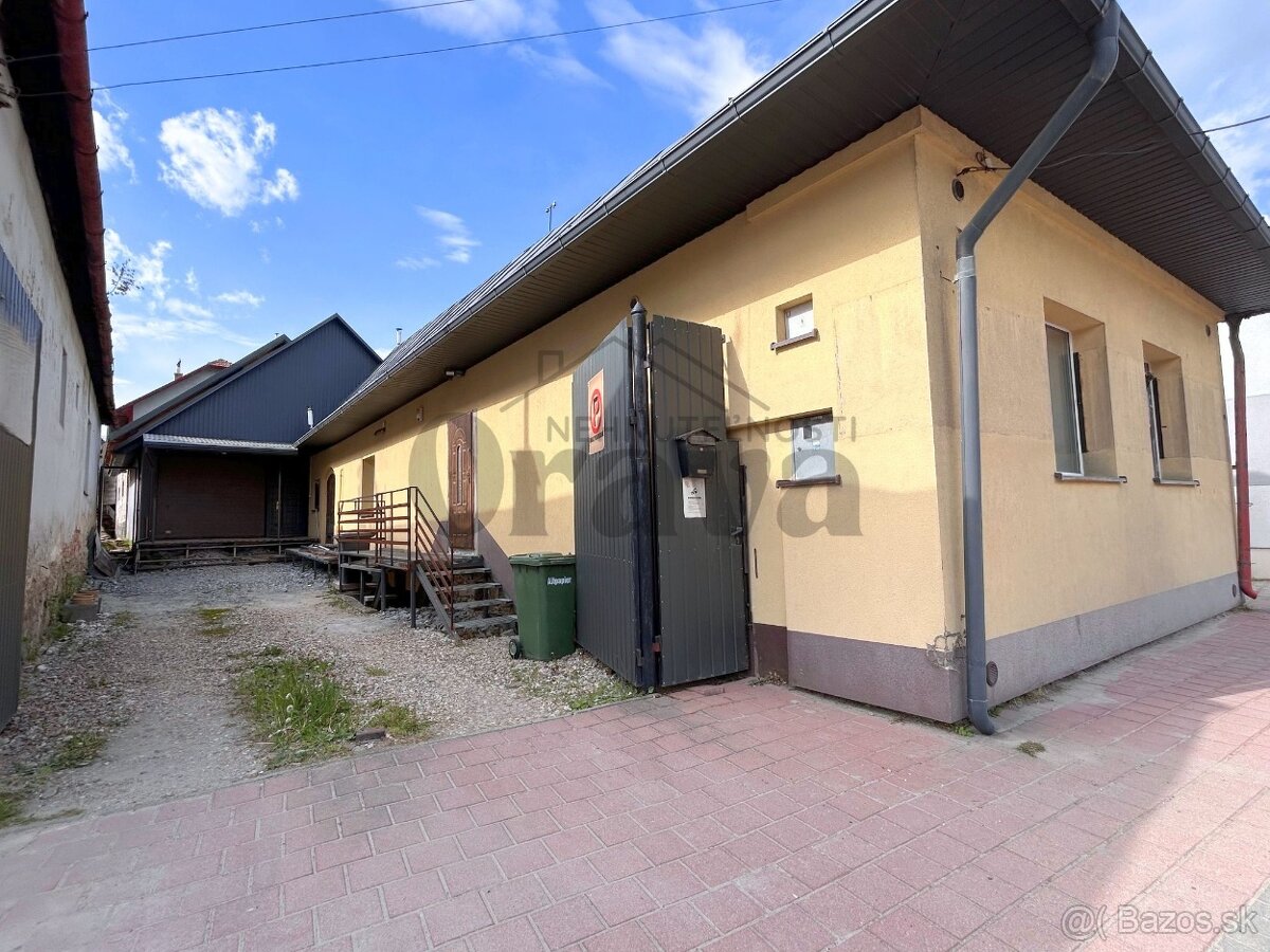 Hala so skladovými priestormi v centre Tvrdošína
