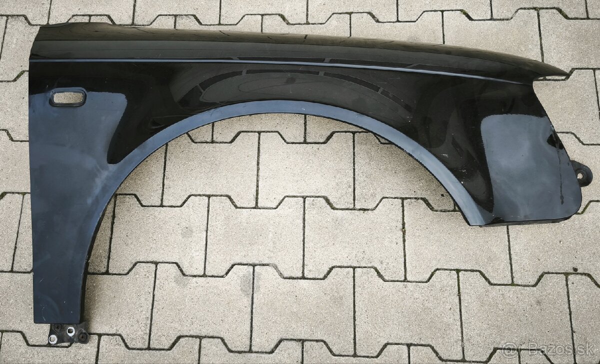 Pravý predný blatník Audi A4 B7