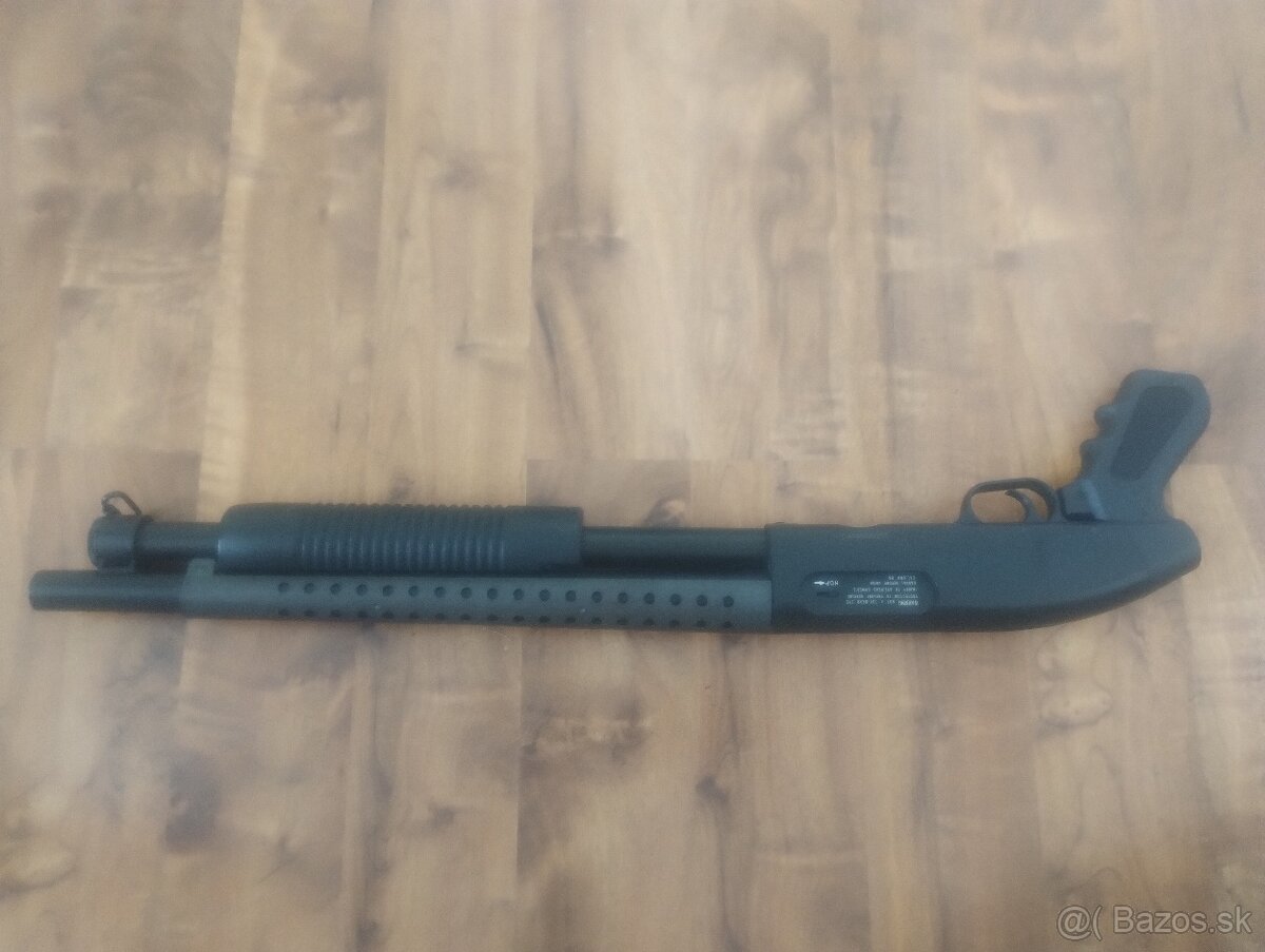 Predám sumky a Airsoft zbrane