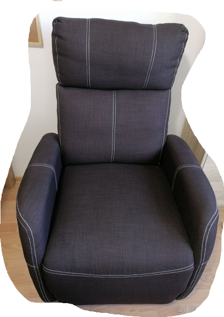 polohovatelné kreslo