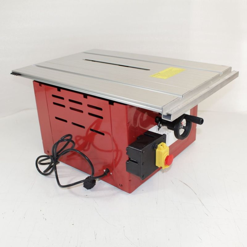 Stolová okružná píla so základňou 1800W