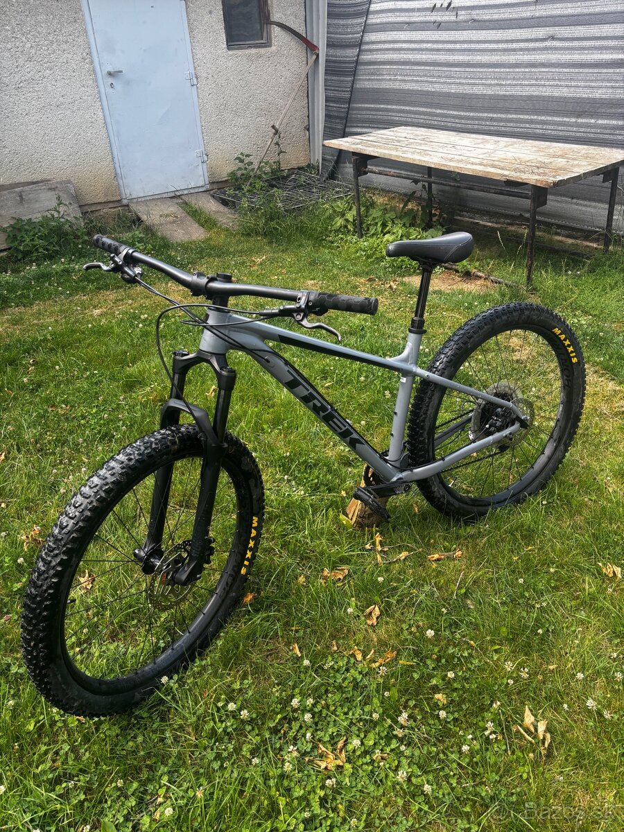 Predám horský bicykel Trek Roscoe 8 (2019)