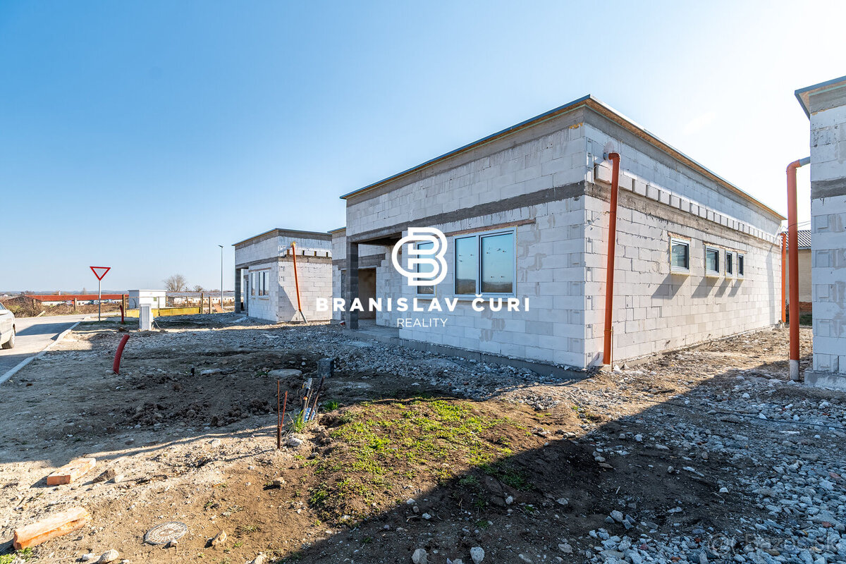 REZERVOVANÉ - Na predaj 4-izbový bungalov, Rezidencia Trnava