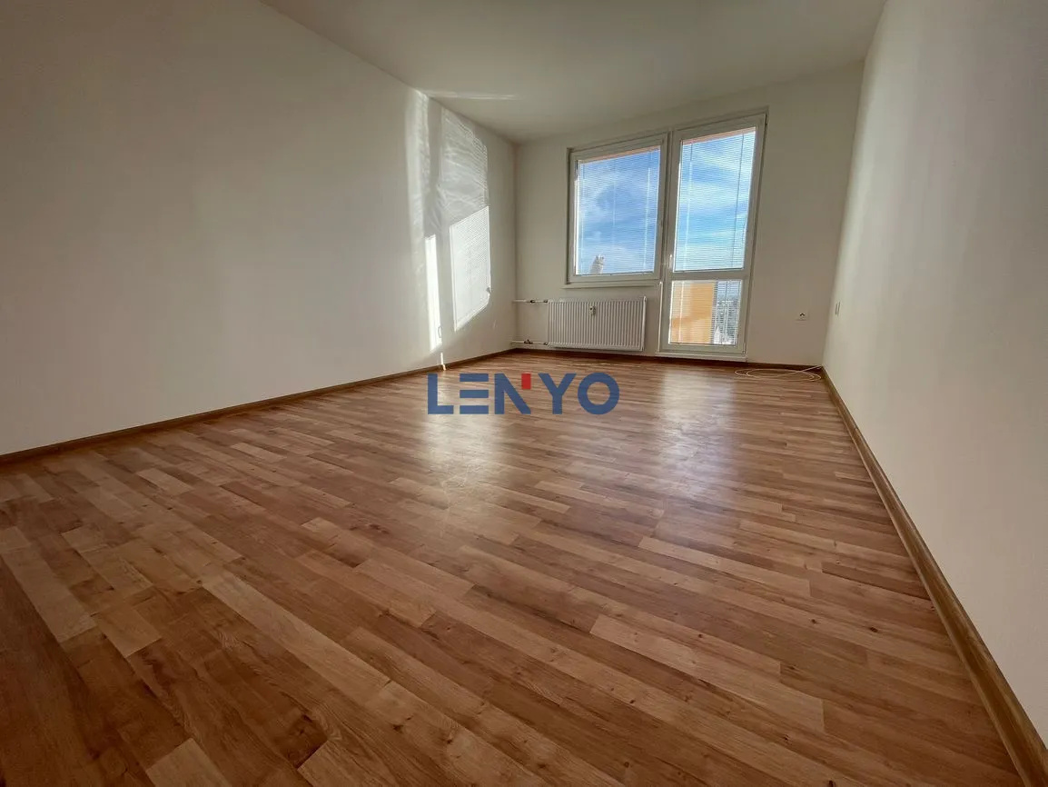 Na Predaj 1 - izbový byt prerobený na 2- izbový- Novomeského