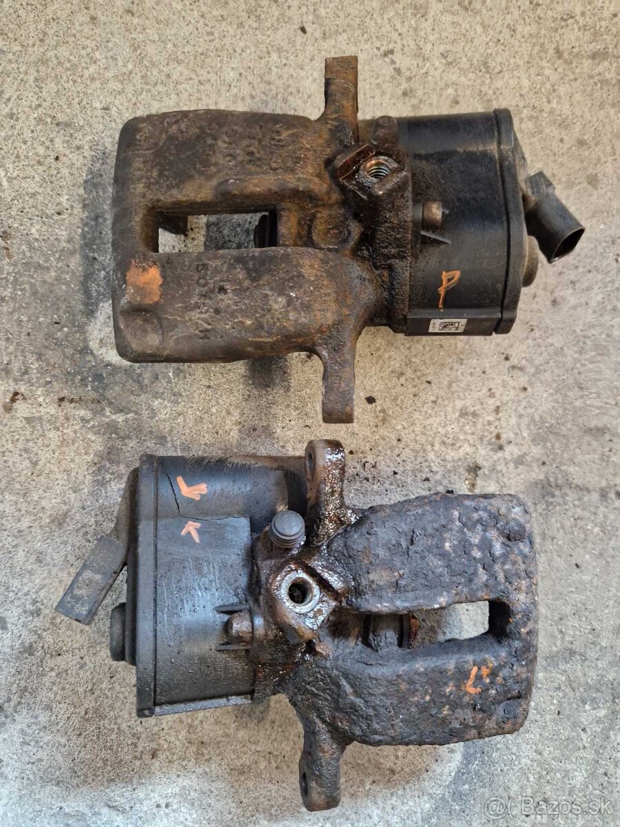 Zadné brzdy VW Tiguan 5N