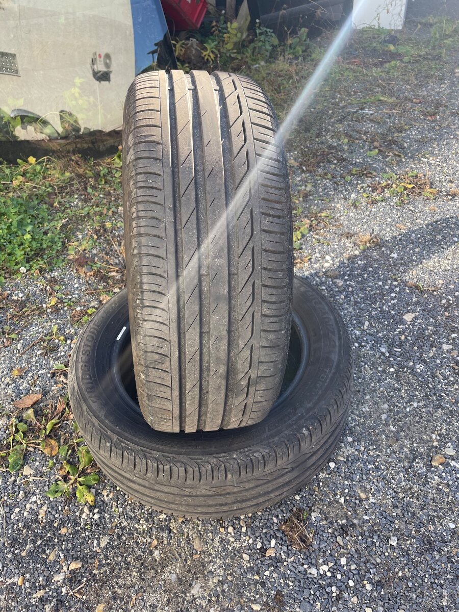 Predám pneu 205/55 r16 bridgestone turanza 1001