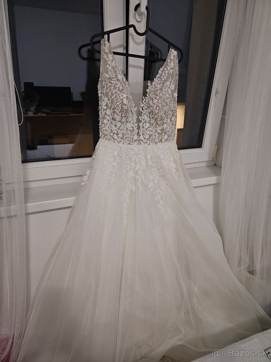 Svadobné šaty KNM