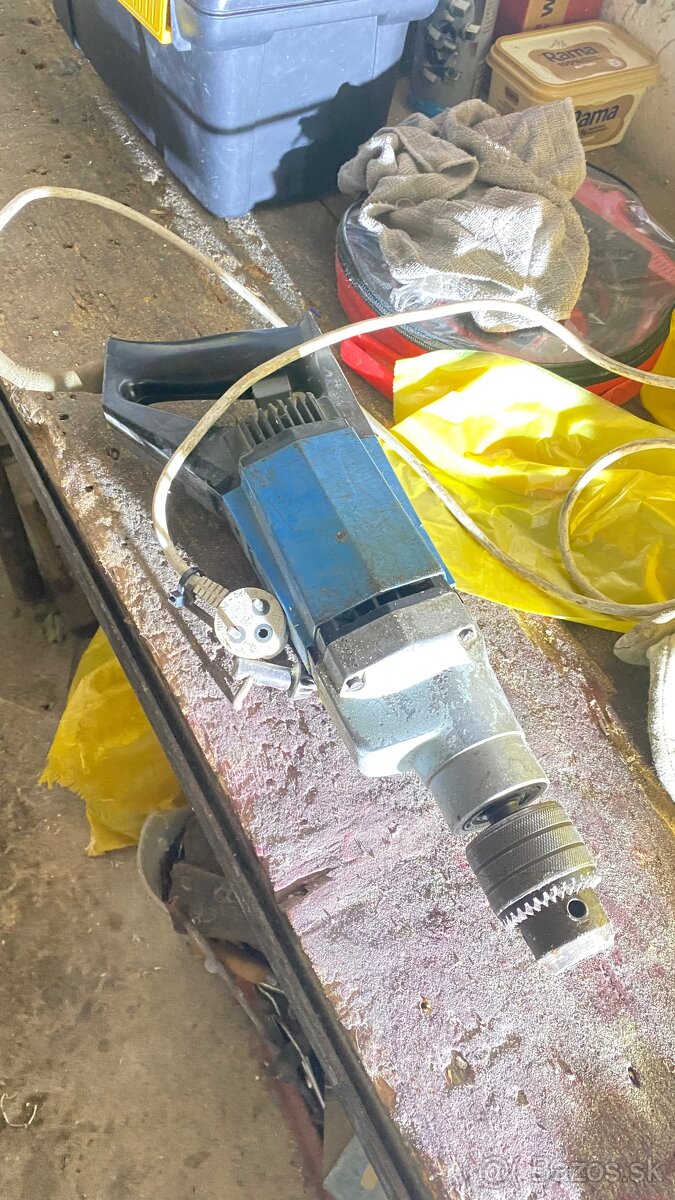 vŕtačky Narex a Bosch