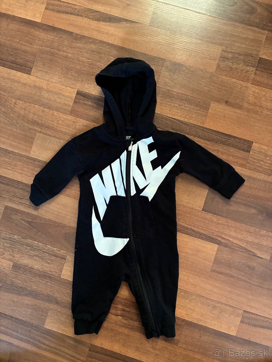 Balík chlapčenského oblečenia