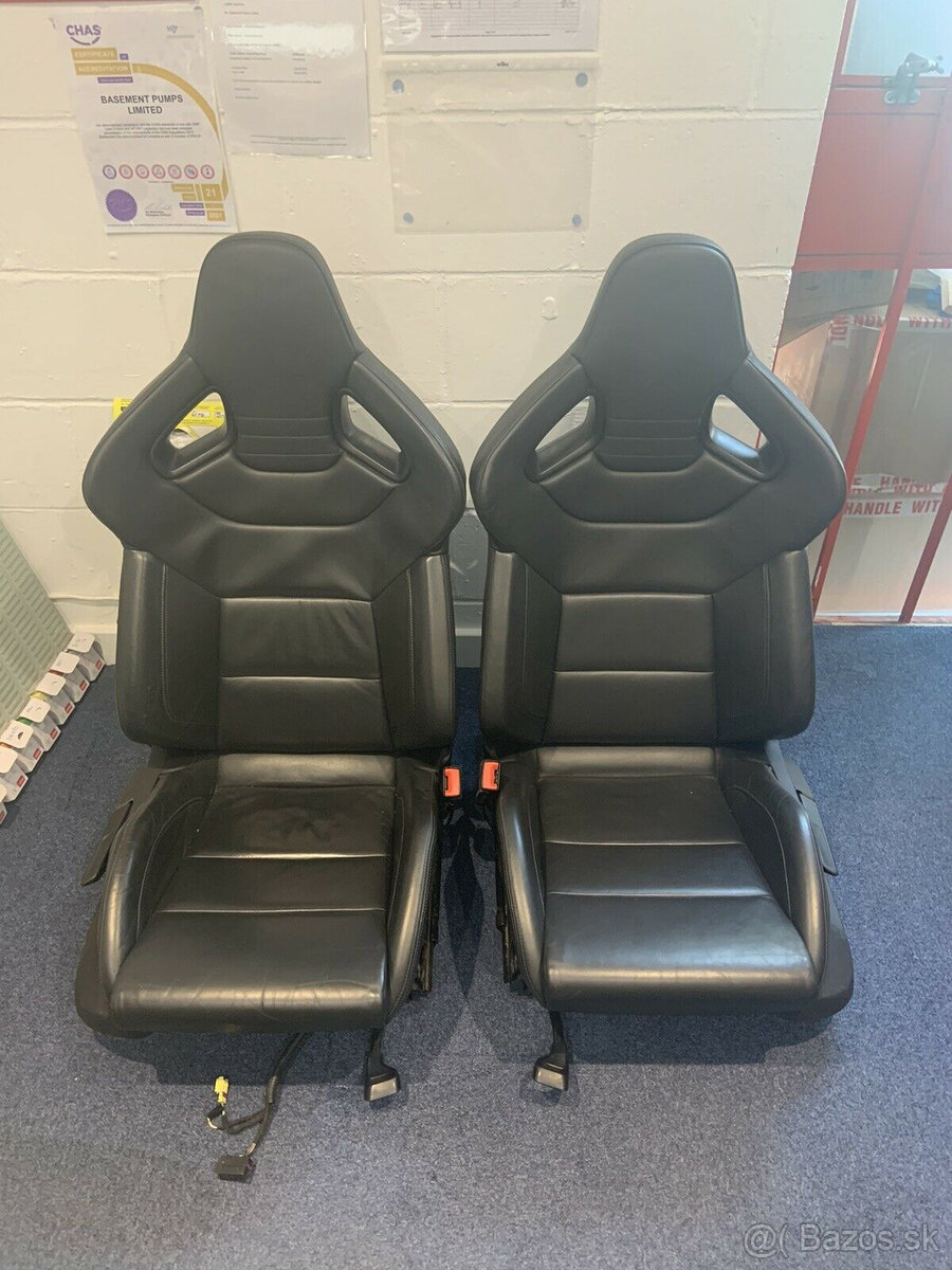 Predné autosedačky Audi RS4 Wingback