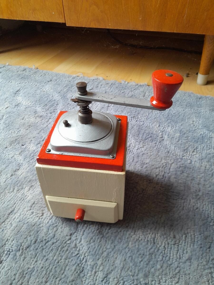 Mlynček na kávu 02