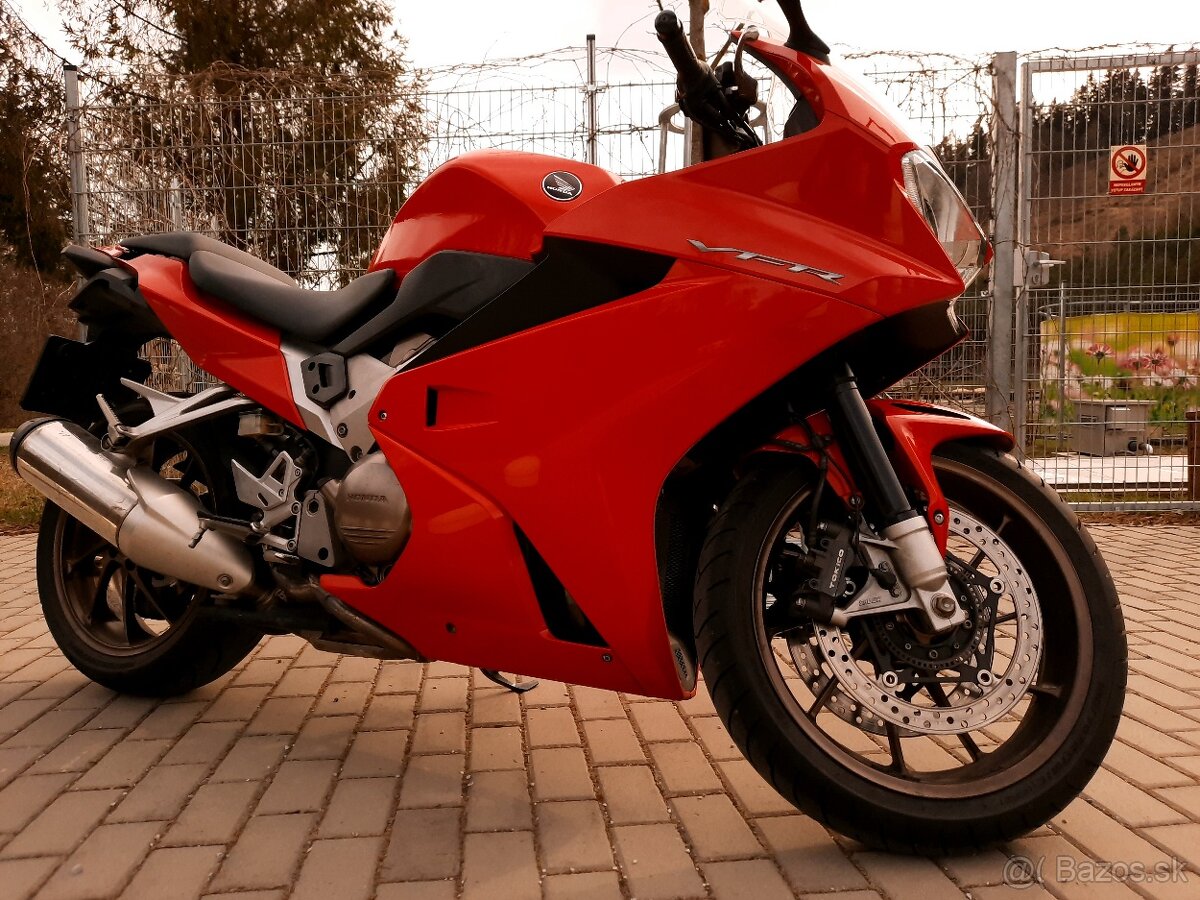 Honda VFR800f