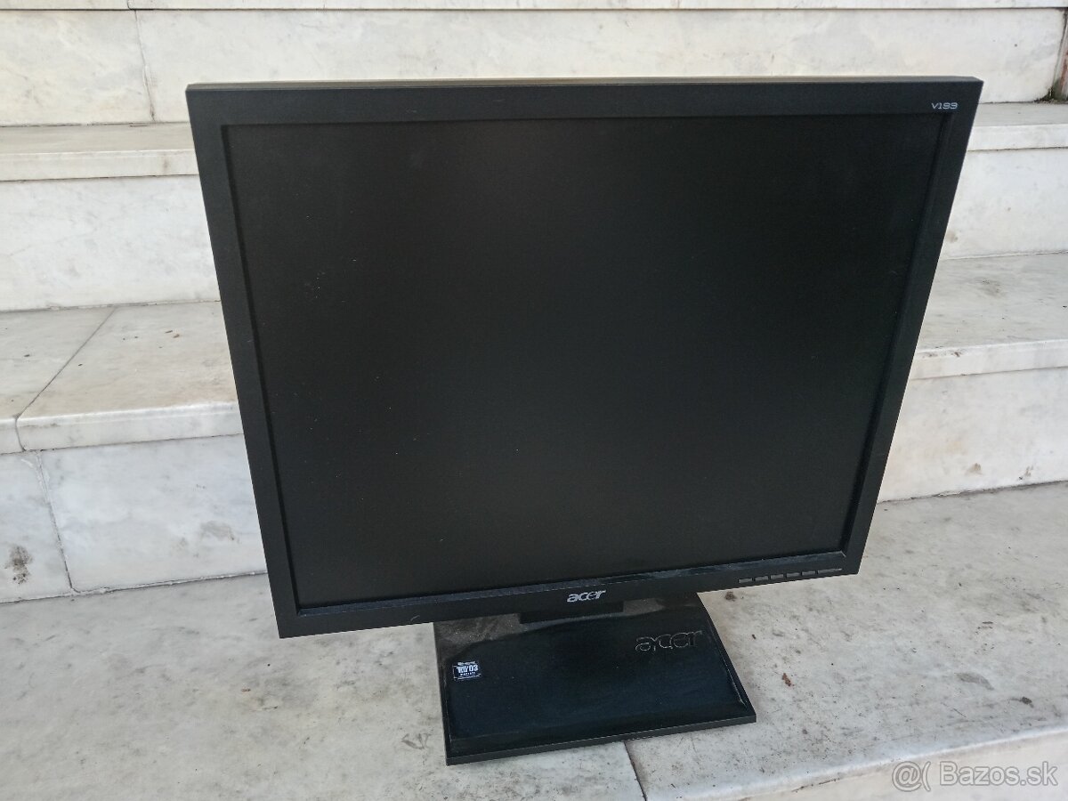 LCD monitor Acer V193