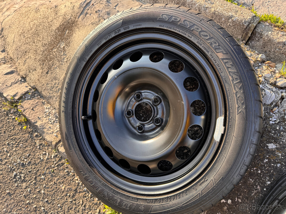 Komplet. kol. s let. pneu 215/45 R16 ideál. na FABIU 3 ainé