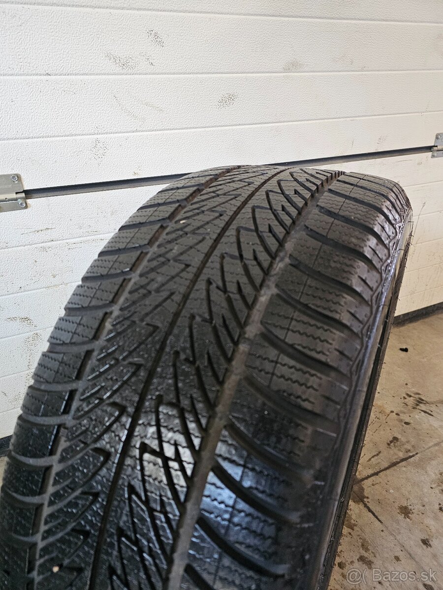 1 kus GoodYear Ultra Grip8 Perfromance 285/45 R20