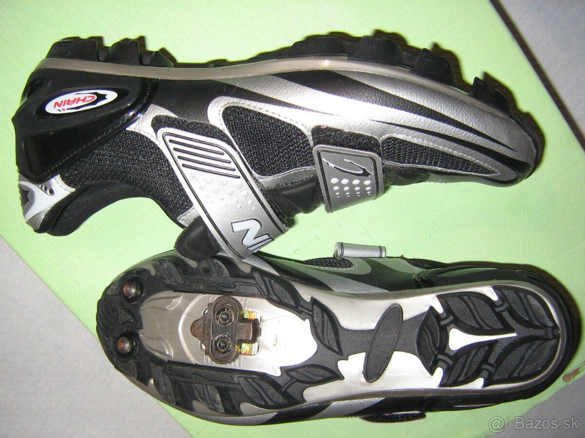 Cyklo tretry zn. CHAIN SPD vel. 40