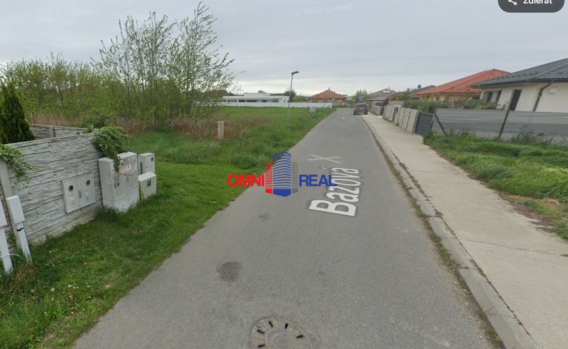 Stavebný pozemok v obci Miloslavov, 739 m2 - Bazová ulica