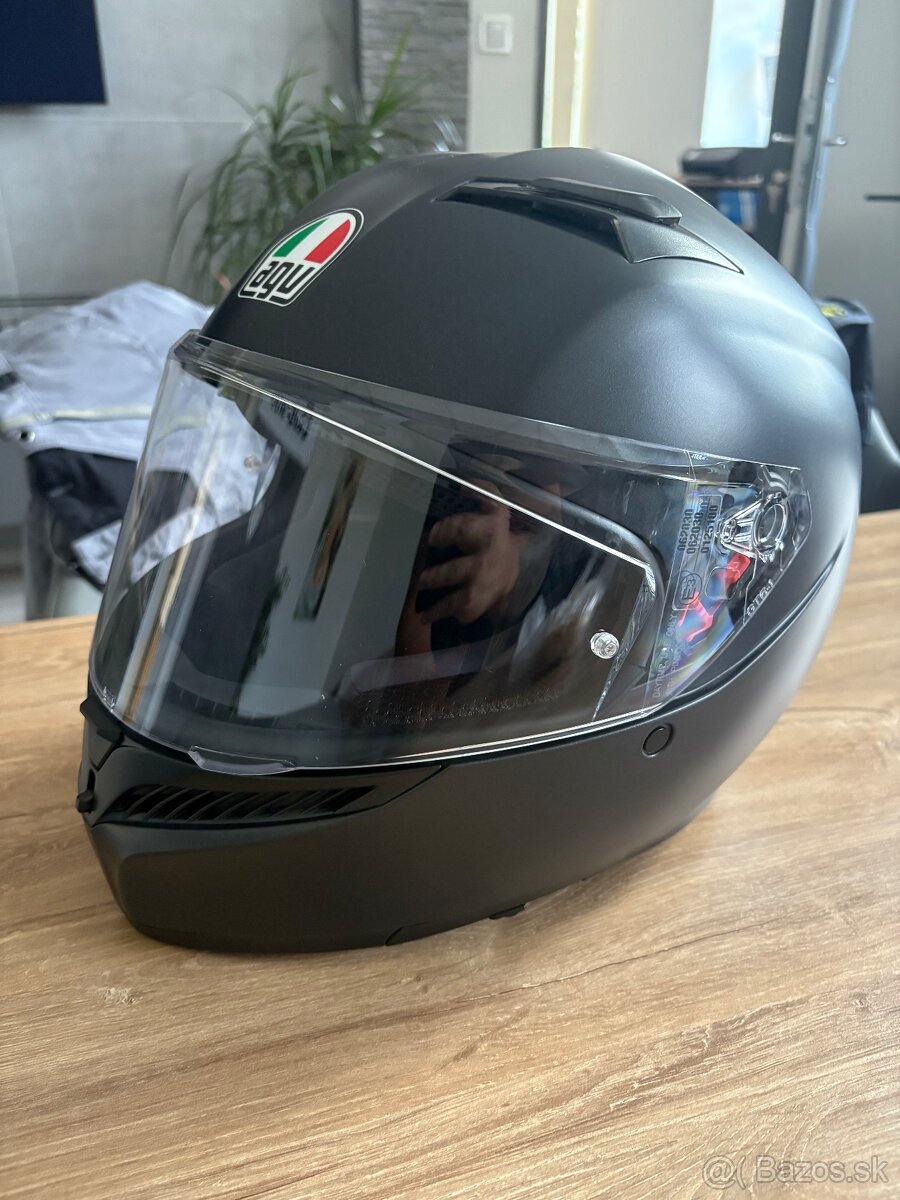 Prilba agv
