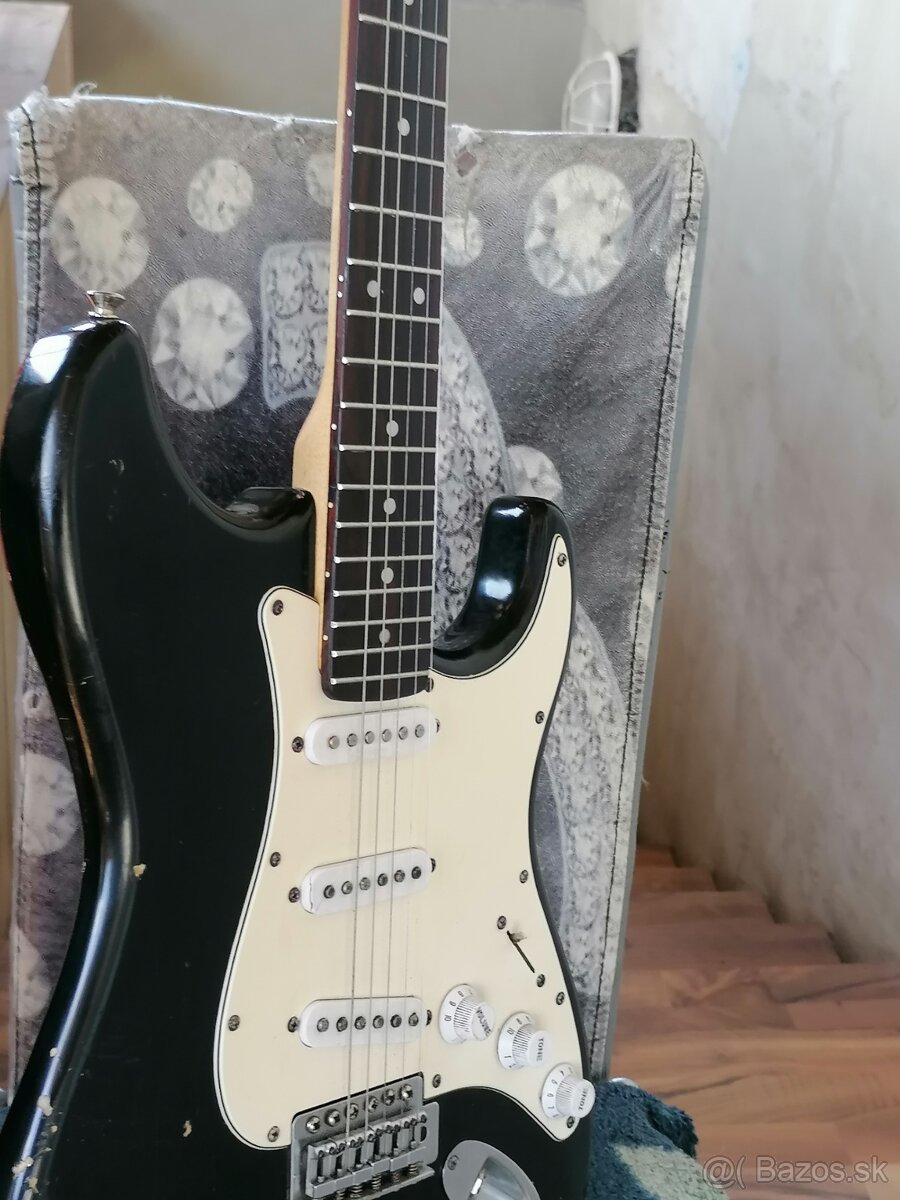 Stratocaster, CGiant