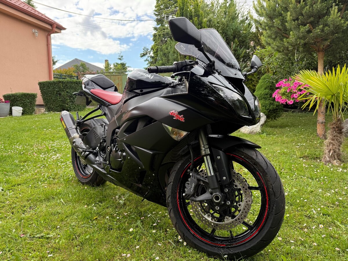Kawasaki zx6r ninja