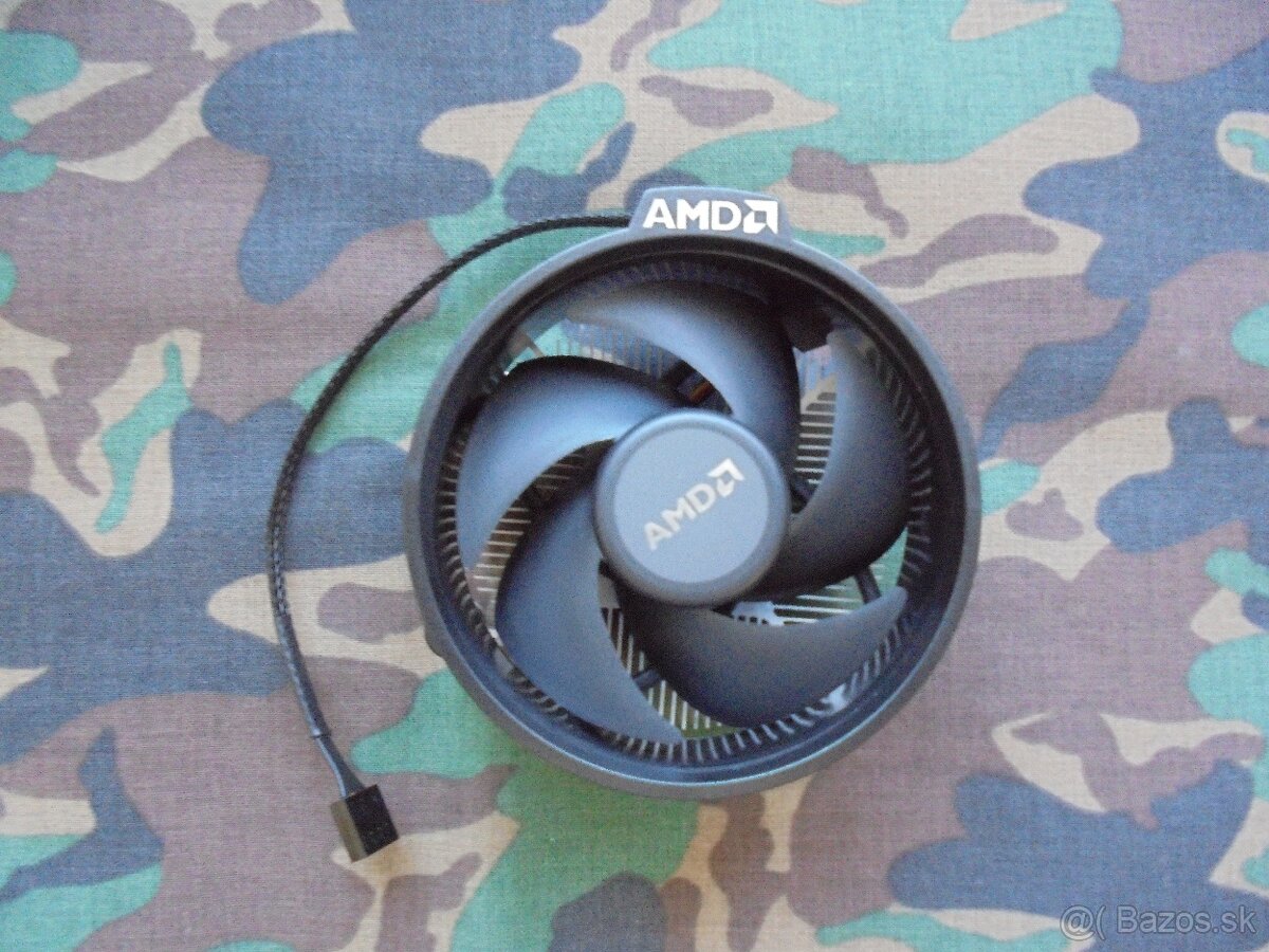 AMD originálny chladič.