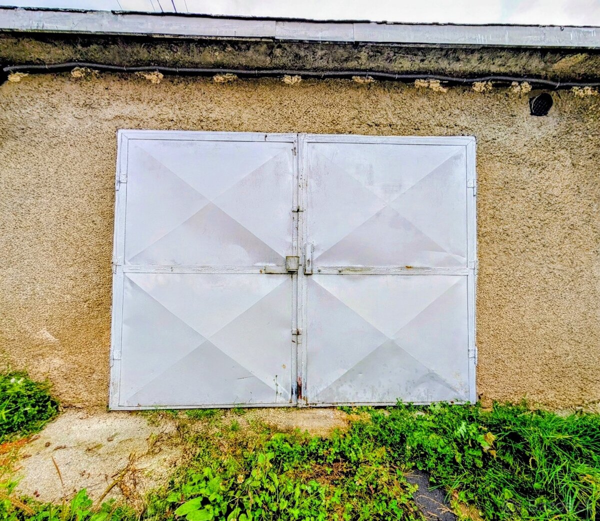 Murovaná garáž- ZNÍŽENÁ CENA