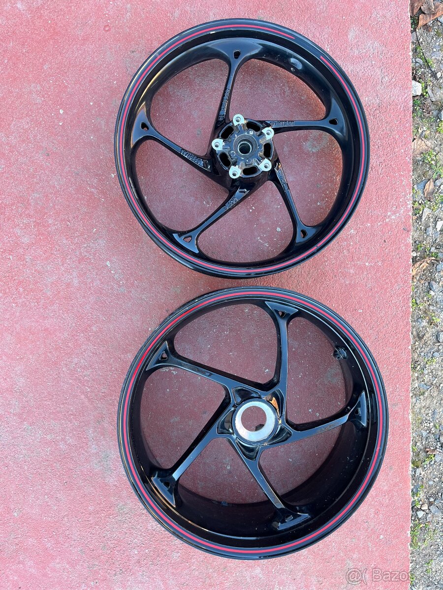 TRIUMPH SPEED TRIPLE 1050 OROGINÁLNE ráfy