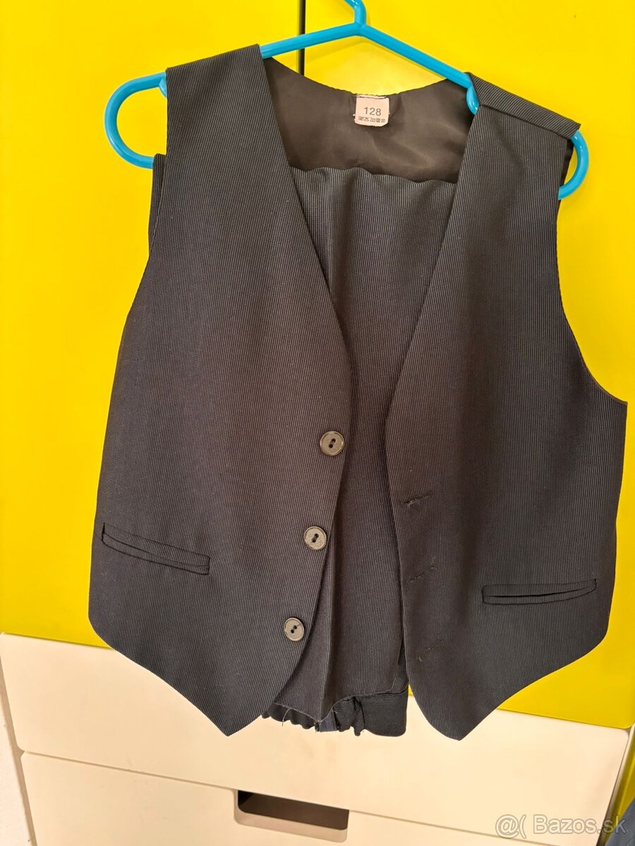chlapcenske nohavice + vesta